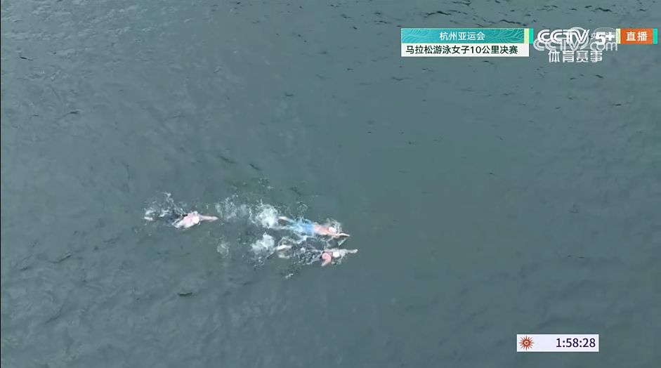 吴姝彤夺得杭州亚运会女子10公里马拉松游泳金牌