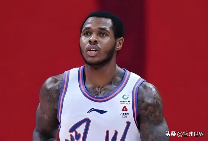 四川男篮球员合同纠纷引篮协调查 张吉骥被吊销