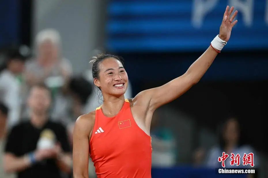 逆转击败科贝尔挺进巴黎奥运四强，郑钦文泪洒