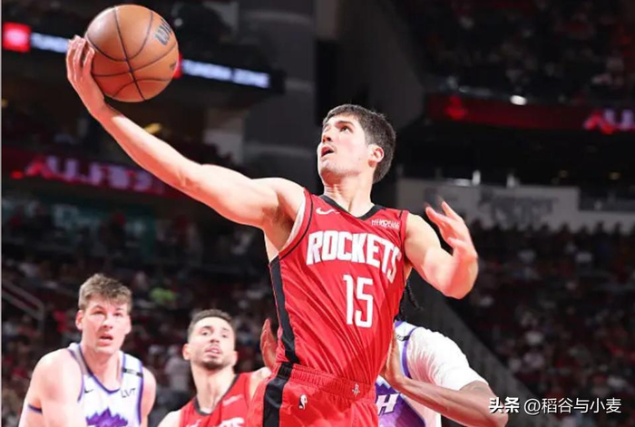 火箭队大胜爵士队 谢泼德12+7+3助攻助球队豪取