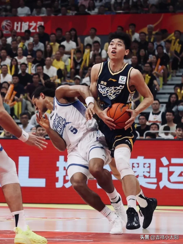 杜锋回归助力广东男篮冲击五连胜