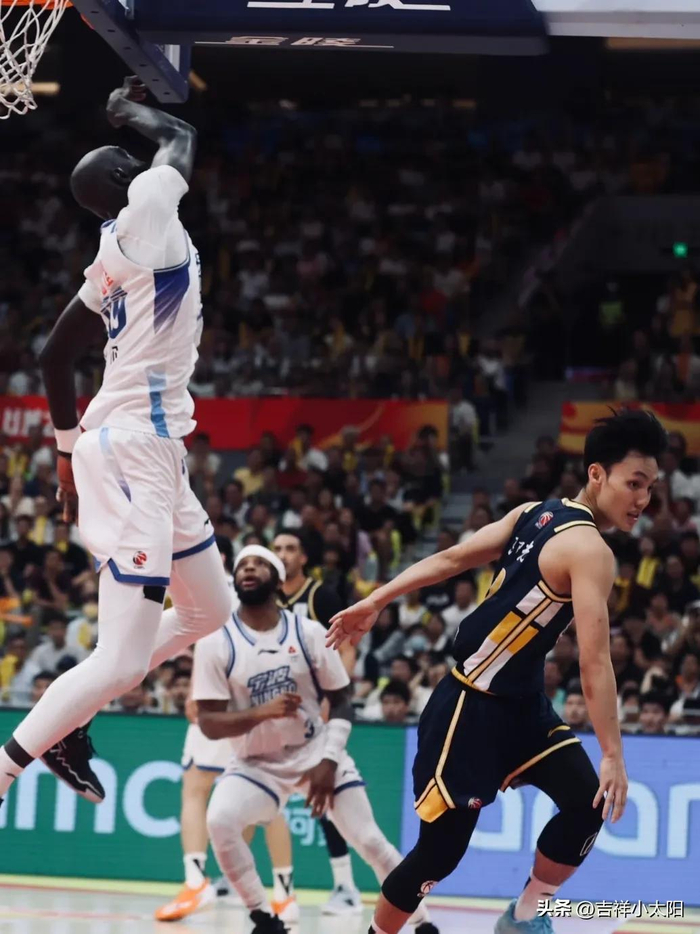 杜锋回归助力广东男篮冲击五连胜