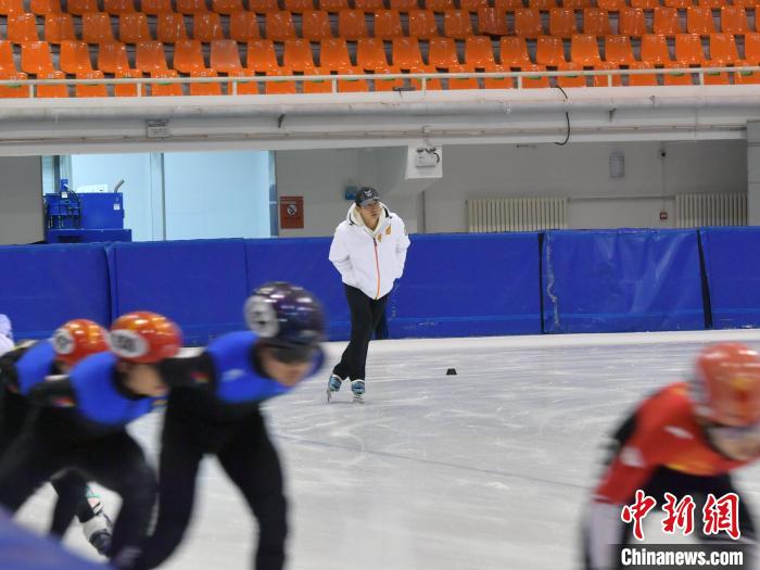 长春举行中国短道速滑后备军集训：武大靖领衔